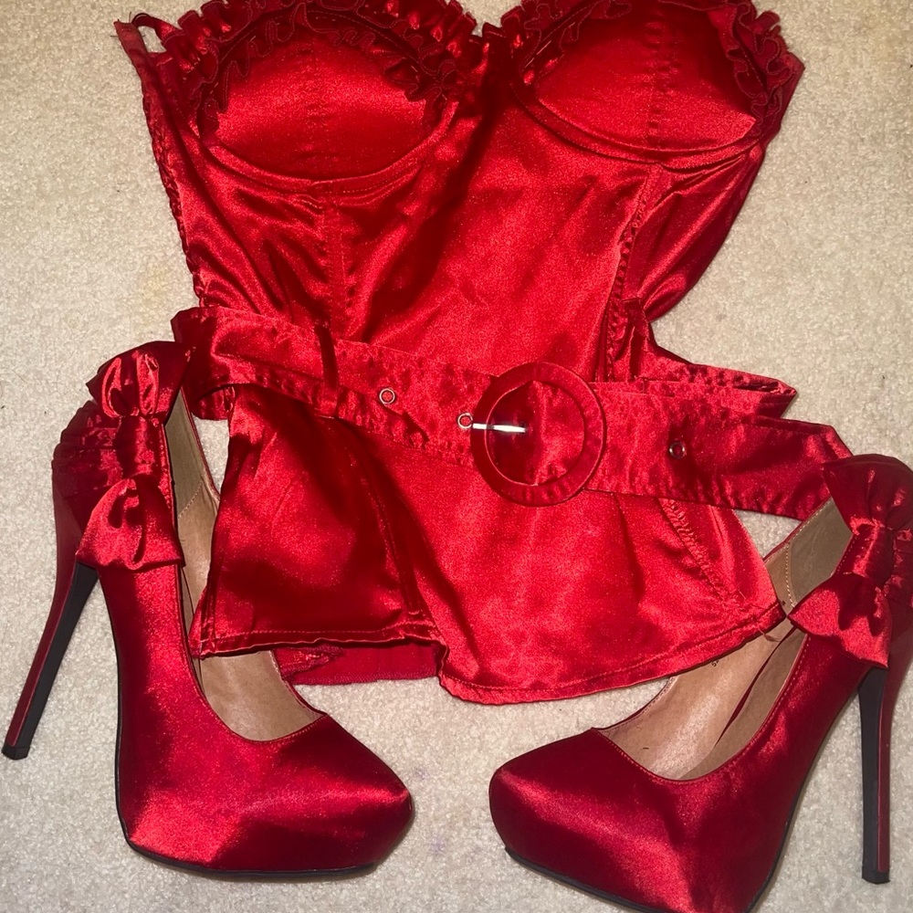 Red satin heels size 9 and matching top (m)